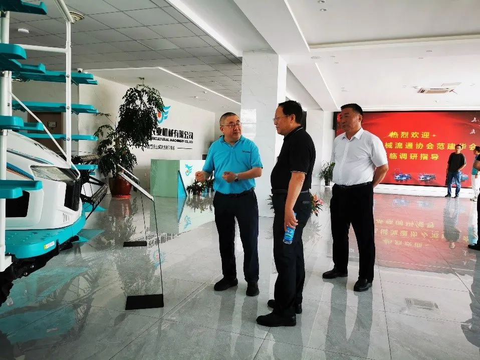中國農(nóng)業(yè)機(jī)械流通協(xié)會(huì)會(huì)長范建華來廠走訪調(diào)研